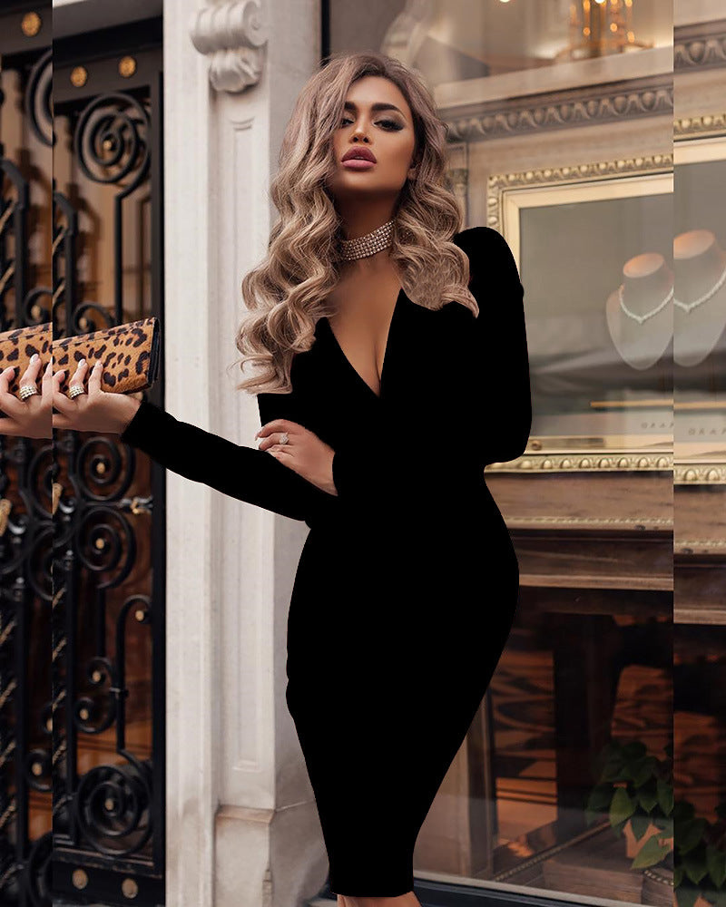 Pure color of the dress
